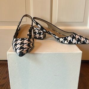 NWOB Ann Taylor houndstooth sling back pump